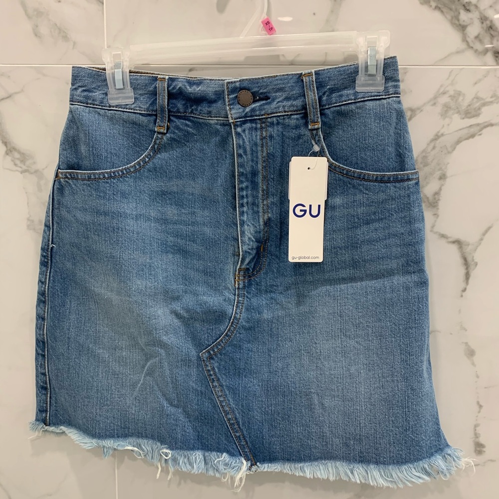 [NWT] Gu Mini Denim Skirt with Frayed Hem